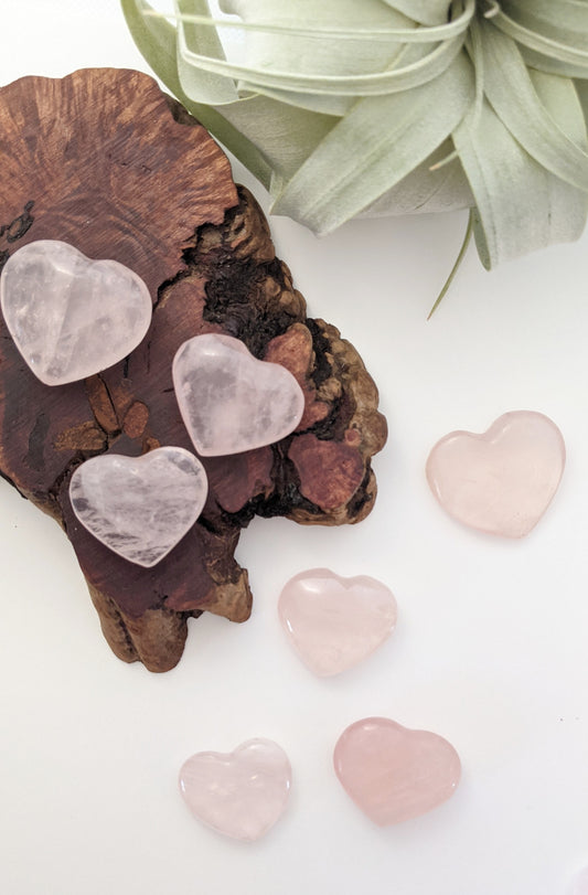 Rose Quartz Stone Heart| Healing Crystals | Chakra Stones | Worry Stone | Palm Stone | Heart Stone | Crystal Gifts