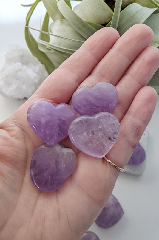 Amethyst Stone Heart| Healing Crystals | Chakra Stones | Worry Stone | Palm Stone | Heart Stone | Crystal Gifts