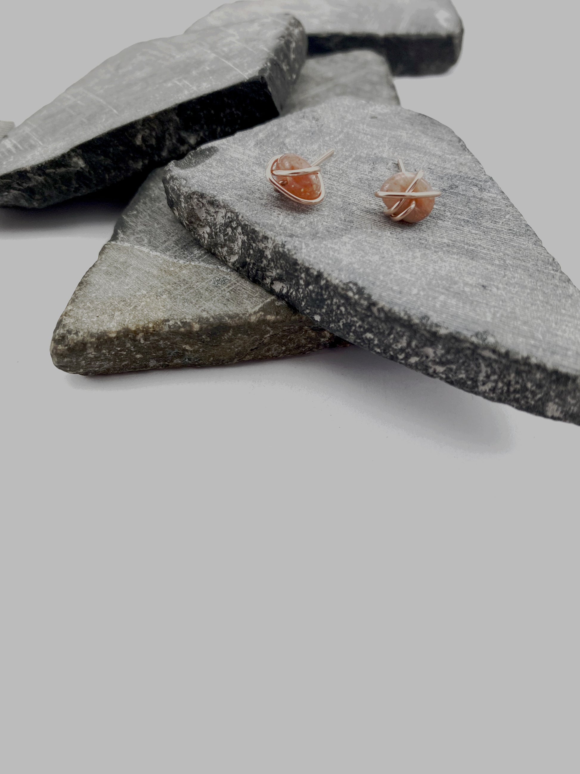 rachel_dawn_designs_rose_gold_wrapped_sunstone_stud_earrings