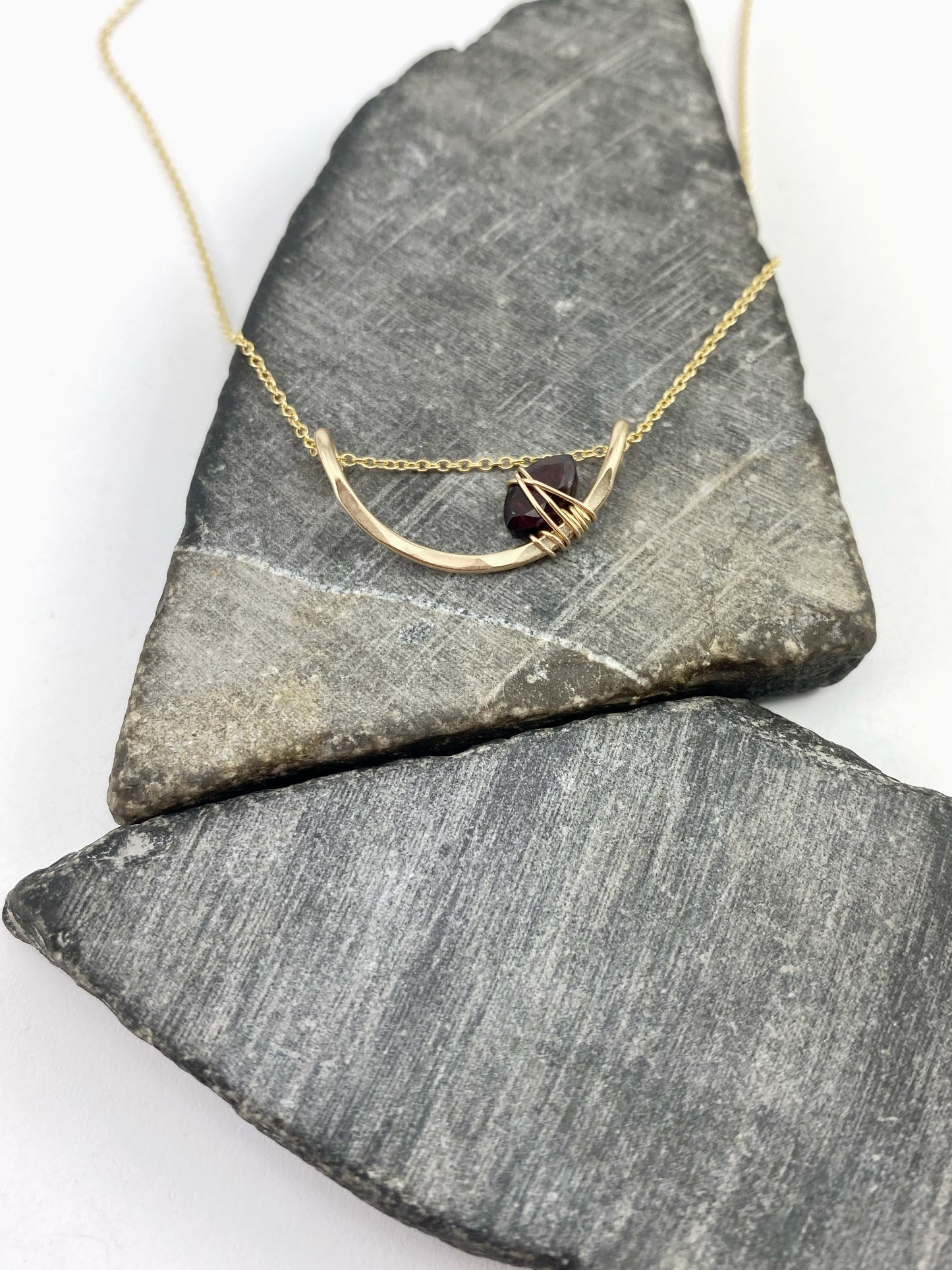 rachel_dawn_designs_gold_garnet_arch_necklace