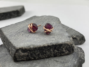 rachel_dawn_designs_rose_gold_garnet_wrapped_stud_earrings