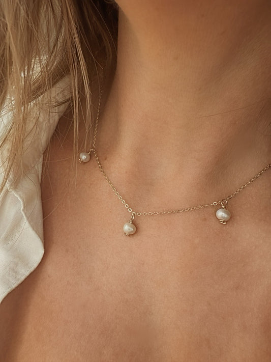 Gold Scalloped Pearl Necklace