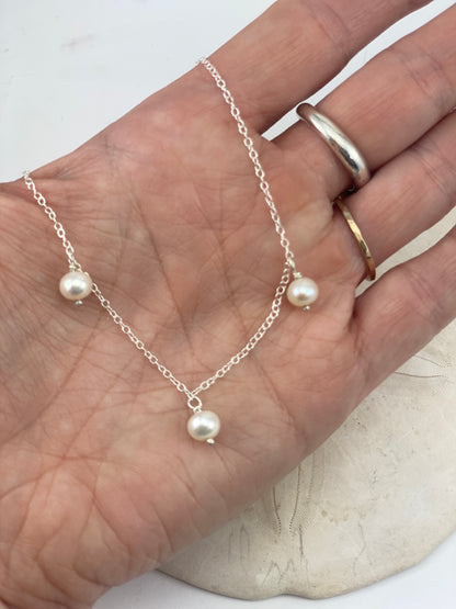 Silver Scalloped Pearl Necklace