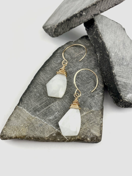 rachel_dawn_designs_gold_moonstone_geometric_drop_earrings