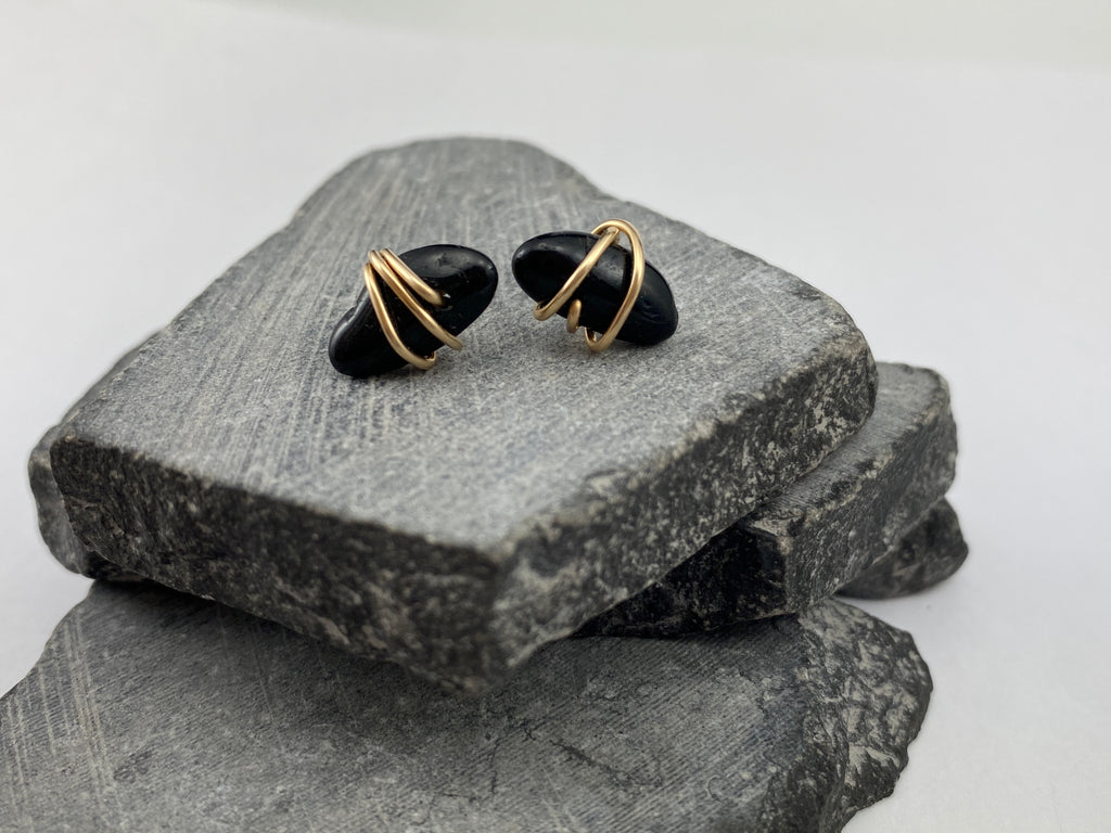 rachel_dawn_designs_onyx_gold_wrapped_stud_earrings