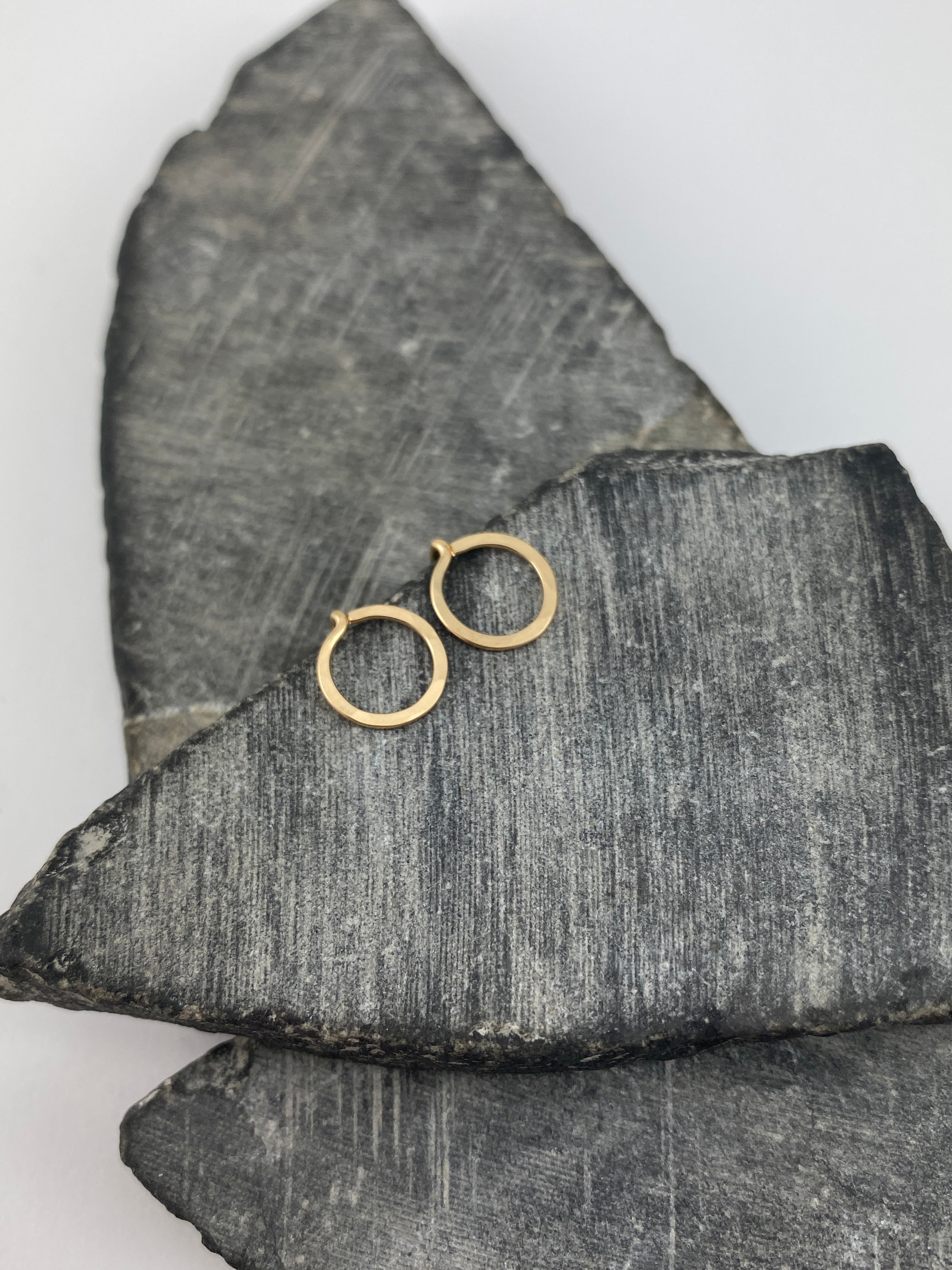 14k Gold Circle Stud Earrings