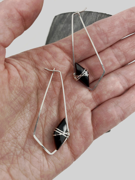 rachel_dawn_designs_sterling_silver_kite_earrings_onyx