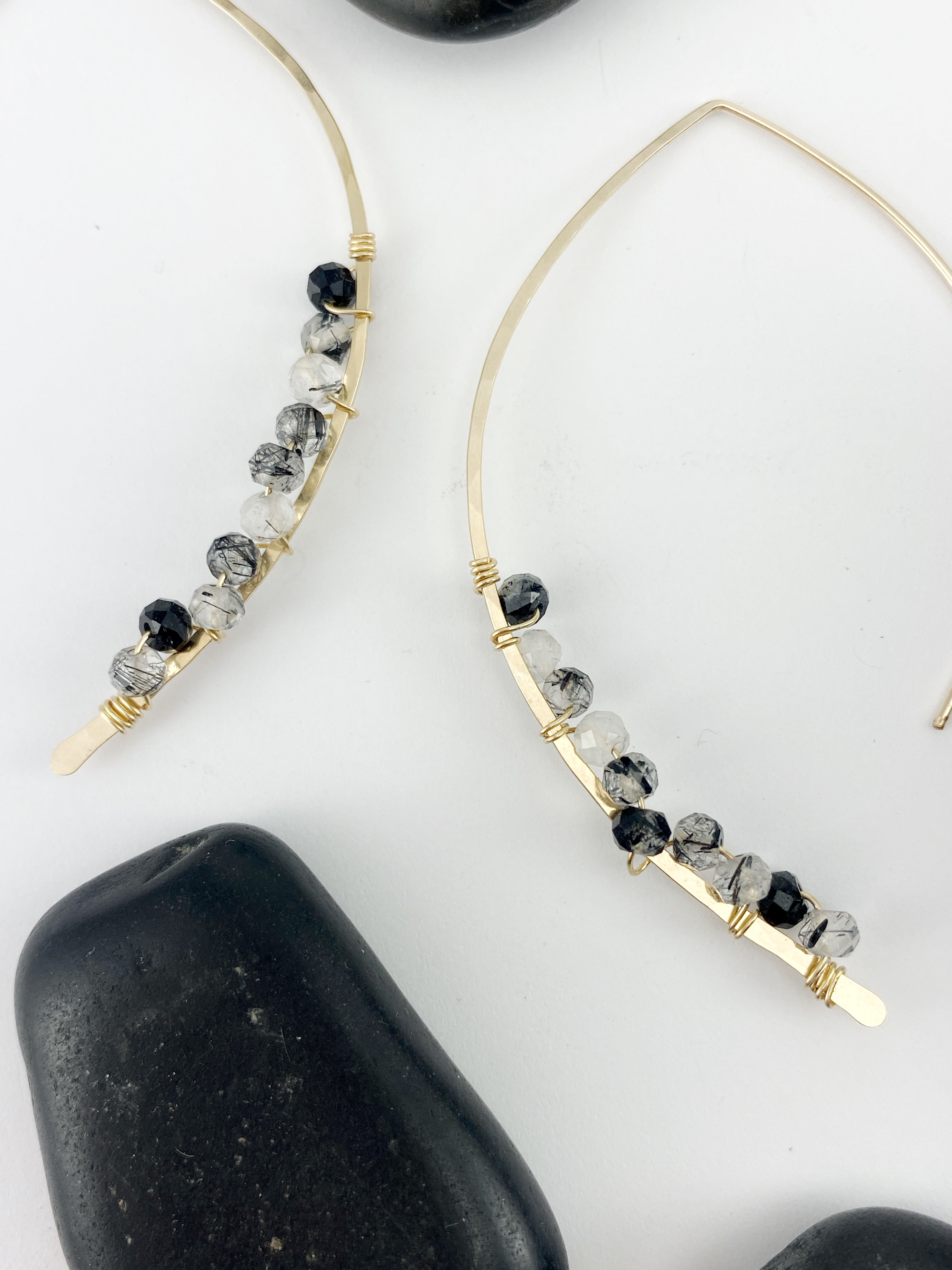 Tourmalated Quartz & Onyx Petal Threader