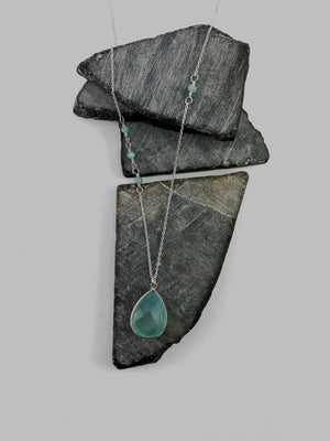 rachel_dawn_designs_silver_chalcedony_bevel_necklace