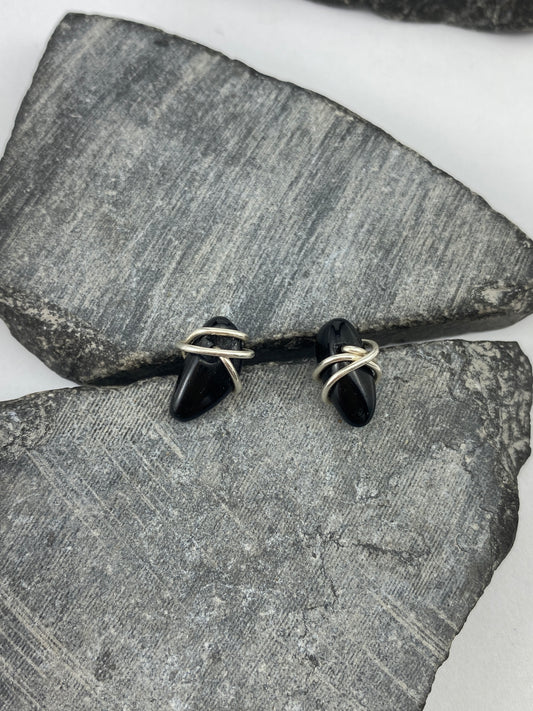 Rachel_dawn_designs_sterling_silver_warpped_onyx_studs