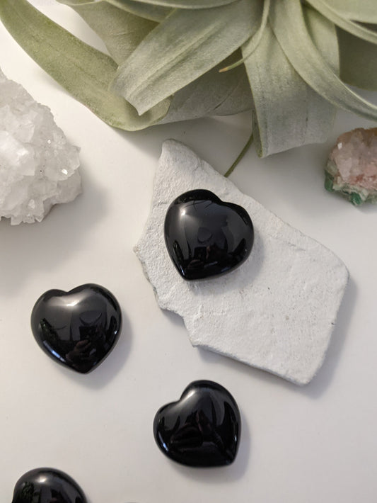 Onyx Stone Heart| Healing Crystals | Chakra Stones | Worry Stone | Palm Stone | Heart Stone | Crystal Gifts