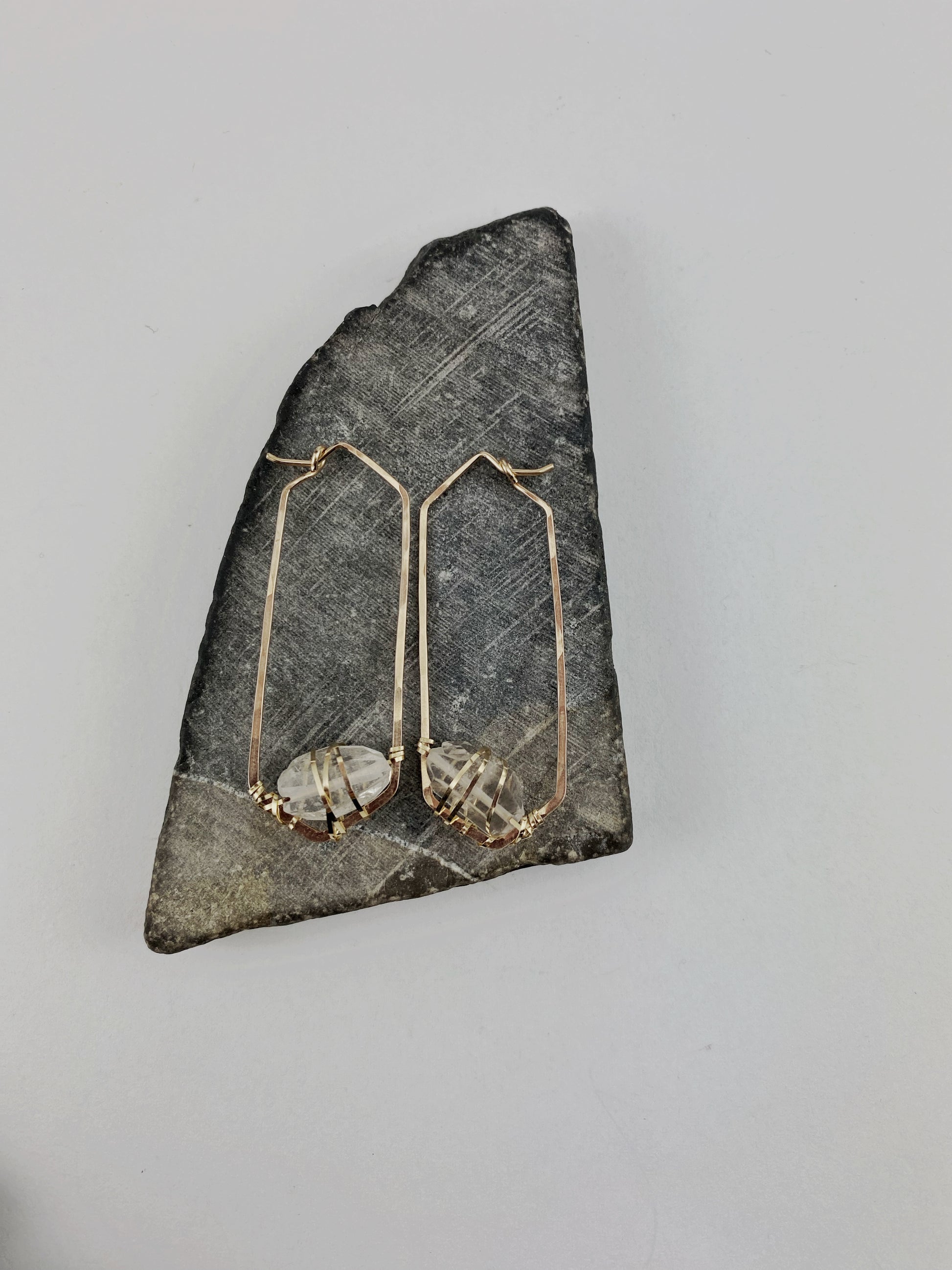 rachel_dawn_designs_tibetan_quartz_gold_hammered_earring_hexagon