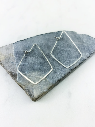 Silver Hammered Kite Earrings | Geometric Earrings | Minimalist Earrings | Lightweight Jewelry | Hammered Hoops