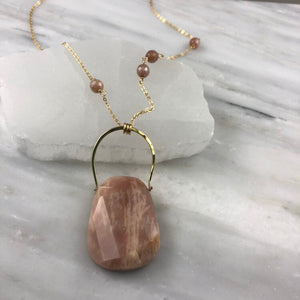 Pictor Necklace with Peach Moonstone 14 k gold filled chain