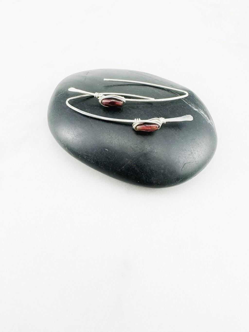 Hammered Sterling Silver and Garnet Threader Earrings, minimalist earrings, delicate earrings, January birthstone, open hoops